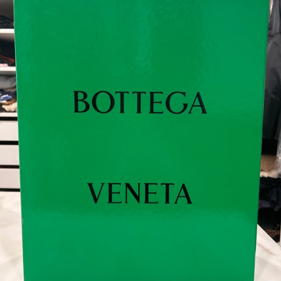 Bottega Veneta Chelsea Boots - Picture 4 of 4